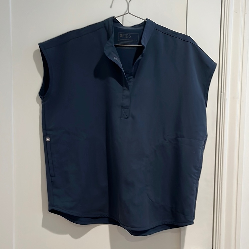 Figs Rafaela Top in Harbor Blue